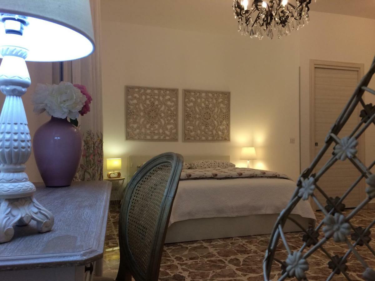 Il Piccolo Attico Bed & Breakfast Caltagirone Dış mekan fotoğraf