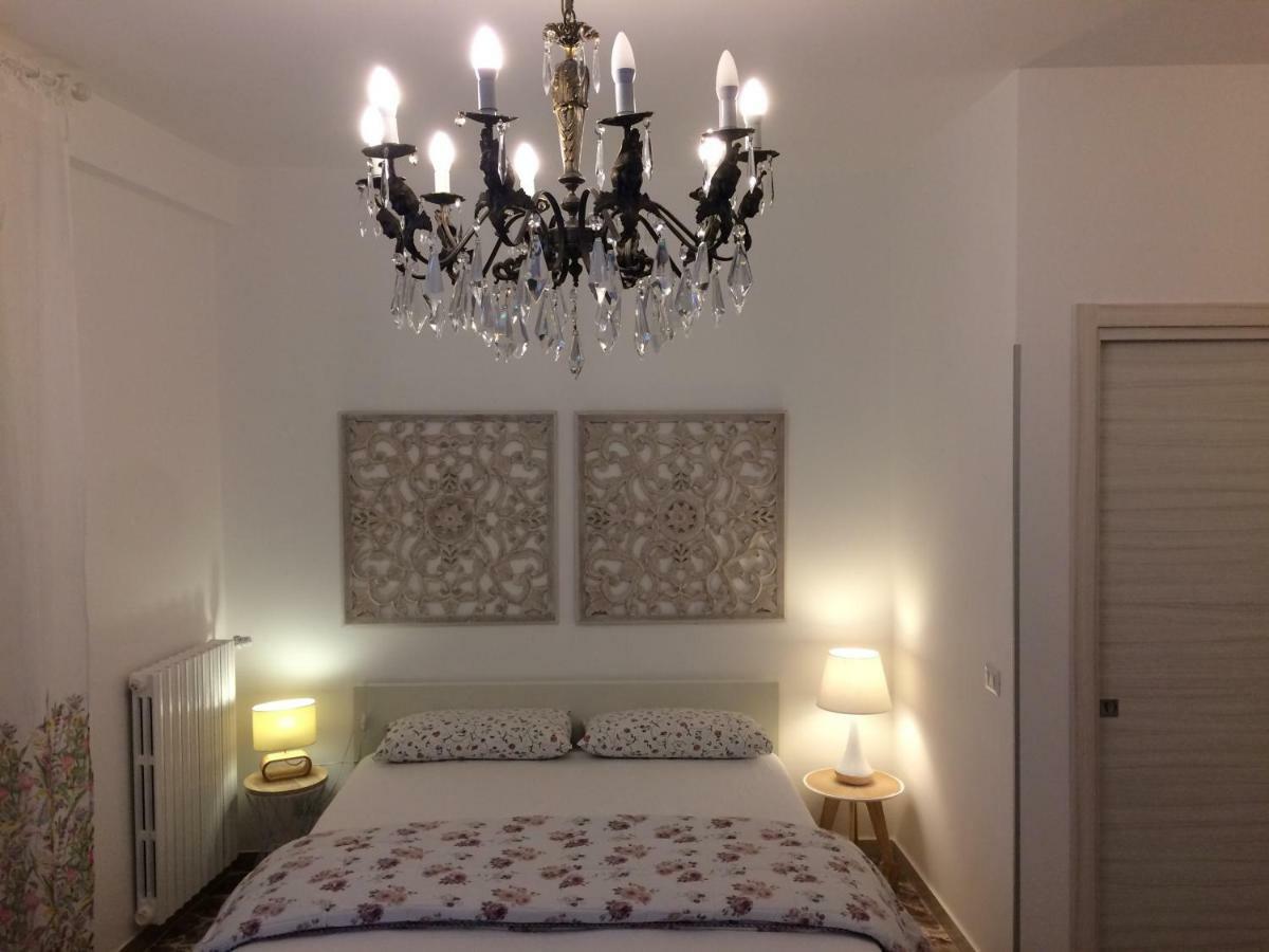 Il Piccolo Attico Bed & Breakfast Caltagirone Dış mekan fotoğraf